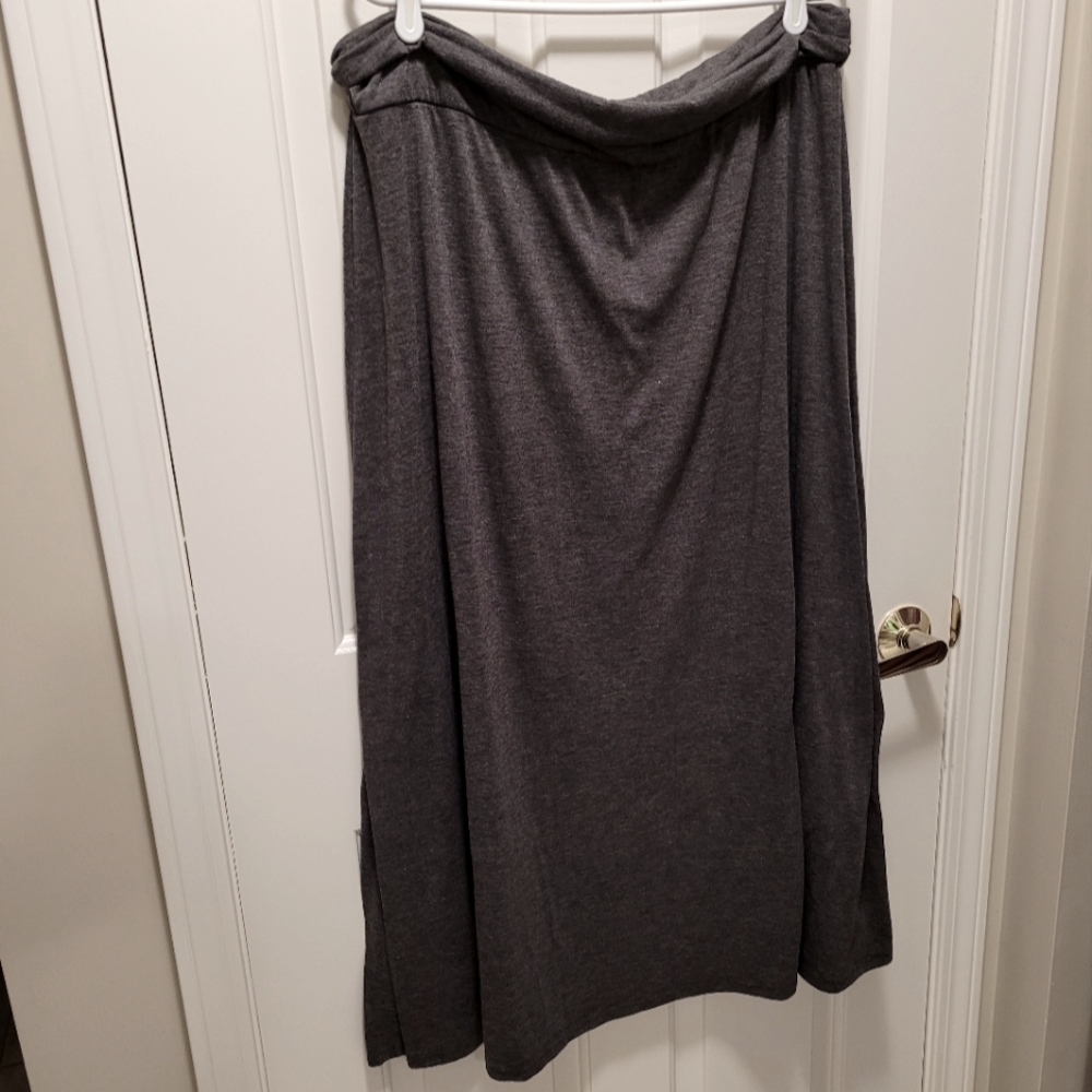 🩶 Grey Maxi skirt 2X